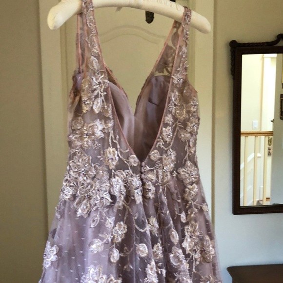 Formal wedding wear - Picture 3 of 8